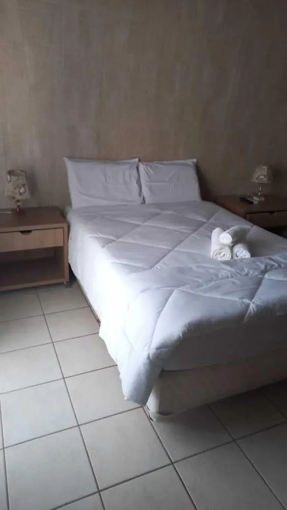 Samba Laguna Tourist Hotel 3*,